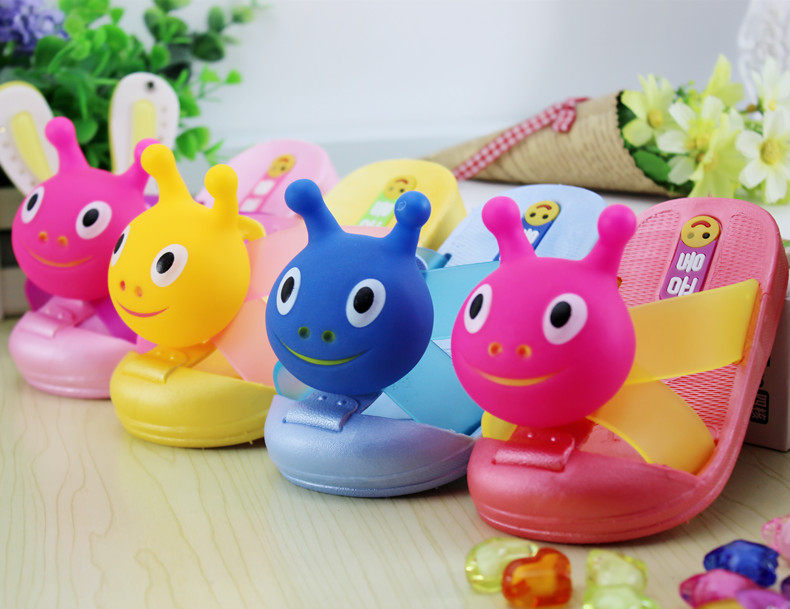 Pantoufles enfants en autre pour été - Ref 1019036 Image 1