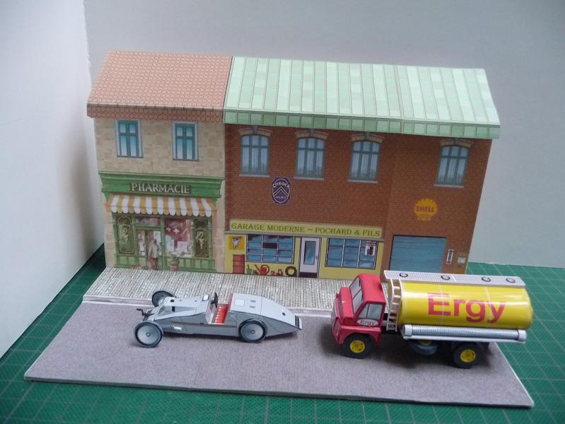 1比18 24 32街道商店建筑咖啡馆修车厂车库街道建筑汽车场景模型