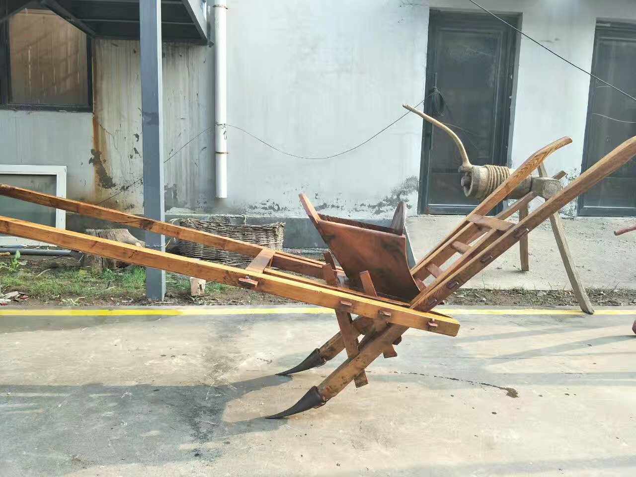 特价老木犁民俗老物件 播种机 古代耕地工具 犁 木质农业生产工具