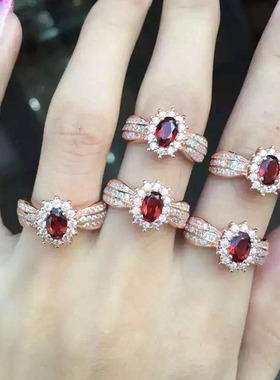 天然时尚风鸽血红活口石榴石戒指