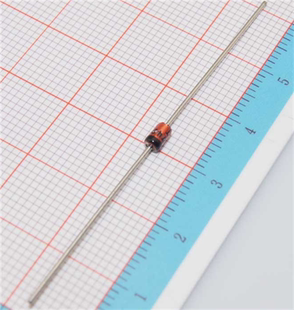 1W 稳压二极管 1N4742 IN4742A 稳压管 12V 直插玻璃 100个