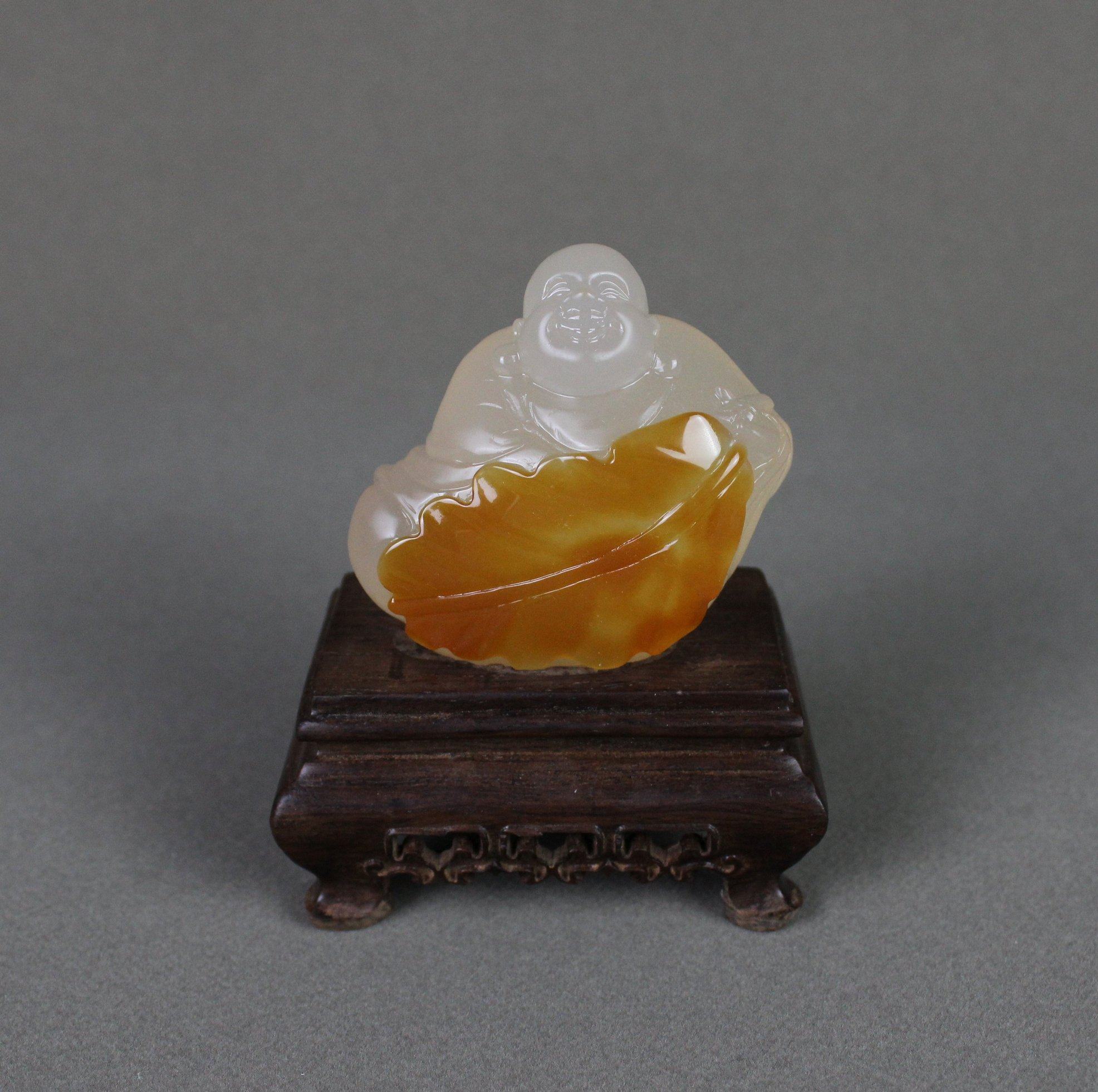 弥勒佛公尼泊尔玉髓籽料精美天然雕刻小摆件真品推荐其他鉴定证书