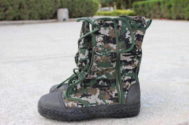 Bottes militaires pour homme en toile - Ref 1400970 Image 1