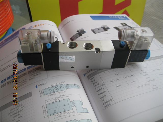 JELPC正品佳尔灵 三位五通双电控/封闭式电磁阀4V130-06/4V430-15