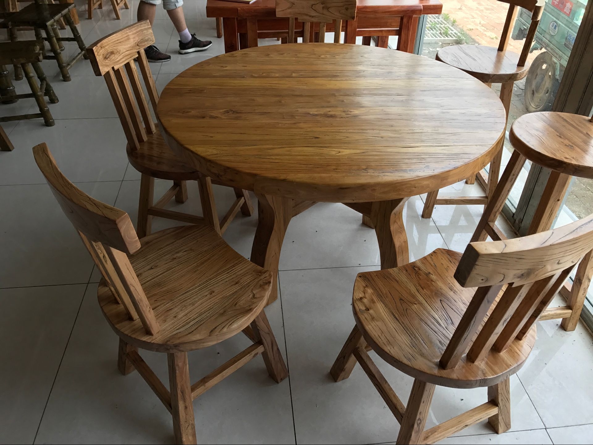 特价实木餐桌韩式式家具大中小户型圆桌餐椅老榆木酒店茶楼饭桌