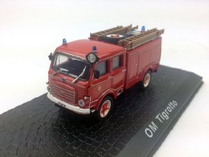 1:72 ATLAS OM Tigrotto 消防车 金属模型