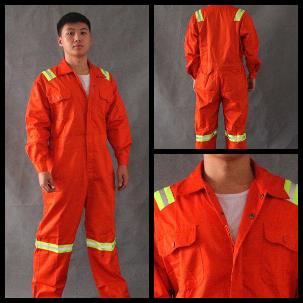 Vêtement de mécanicien - Ref 1915948 Image 1