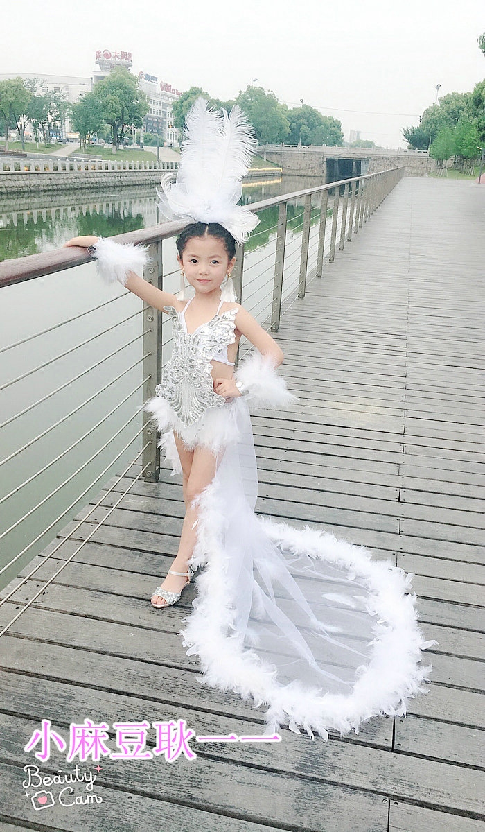 女童儿童泳装 比基尼走秀比赛不露肚子 维密夸张泳衣秀带拖尾新潮