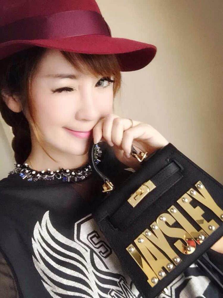 欧美时尚女包真皮手掌纹单肩包新款手提包春季mini包字母女士包