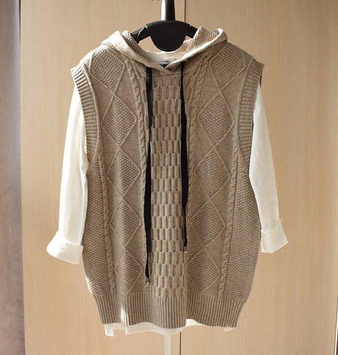 秋冬百搭菱形格连帽毛线背心包芯纱无袖毛衣针织马甲休闲坎肩女