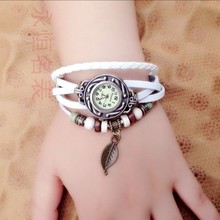 Подлинная кожаная корейская ретро -ремень Мужская пара смотрит модные тренды.