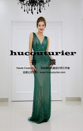 谷裘墨绿色低V领露背修身艺考演出声乐礼服定制有样衣婚礼妈妈装