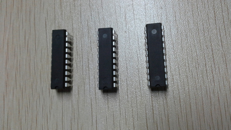 松翰SN8P2613PB DIP20单片机