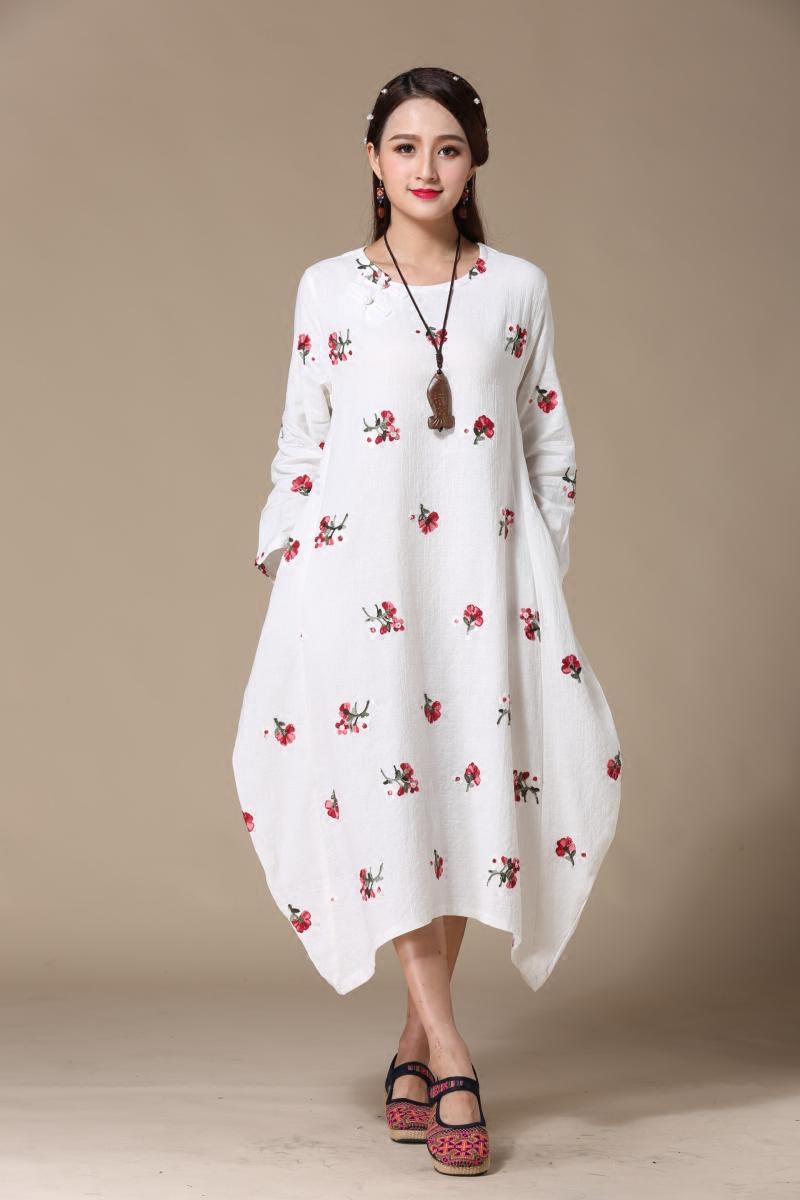飞花令 新款春秋女装棉麻刺绣绣花连衣裙宽松盘扣民族风中长款