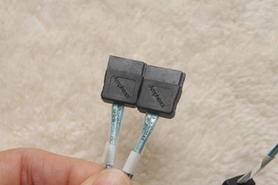 安费诺SAS线身SATA线 SATA3.0 6G标准双胞胎双直头30-45cm 数据线