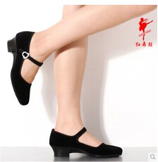 Обувь для янгэ Красный танец туфли