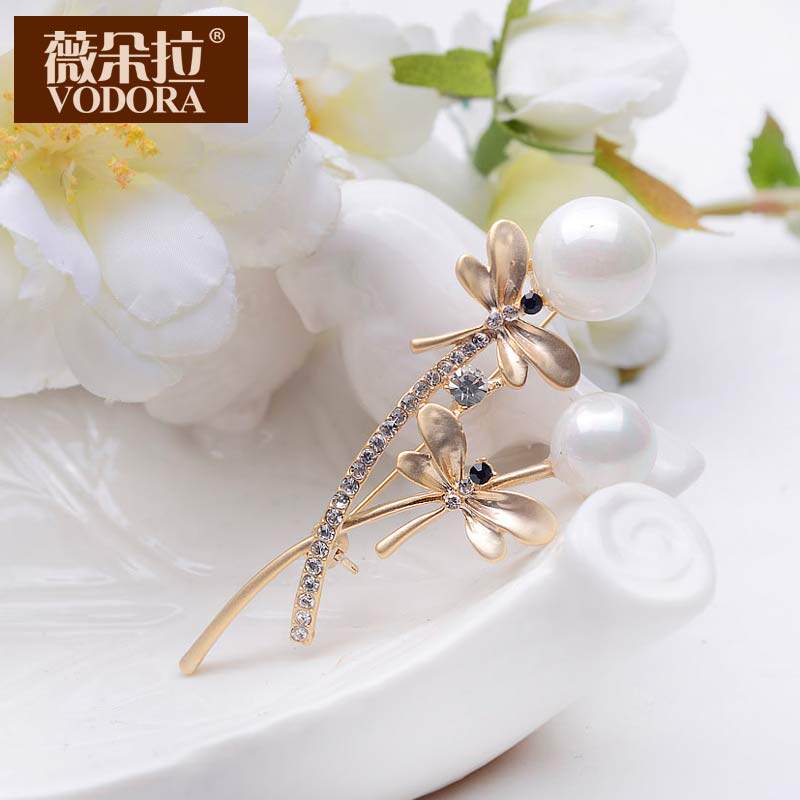 Broche femme VODORA en Nacre - Ref 1176973 Image 1