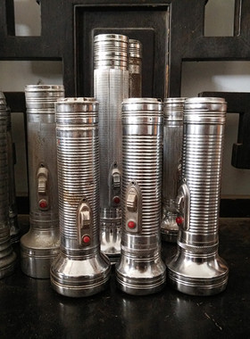 怀旧老物件老式铁皮手电筒