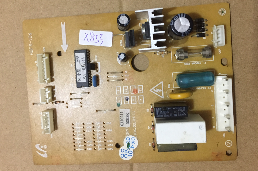 原装拆机，没修过，实物拍图，包一个月，默认中通，拒发圆通，拒收圆通，当天发货 买电视主板的亲，请看清标题的屏型号