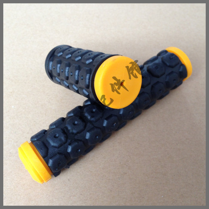 Poignées de vélo - Ref 2348439 Image 1