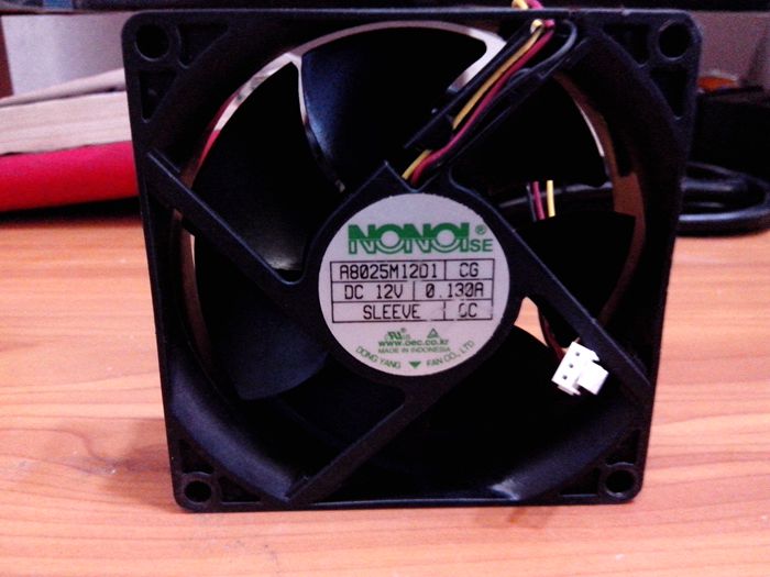 NONOl A8025M1201 DC 12V 0.130A 2BALL 风扇