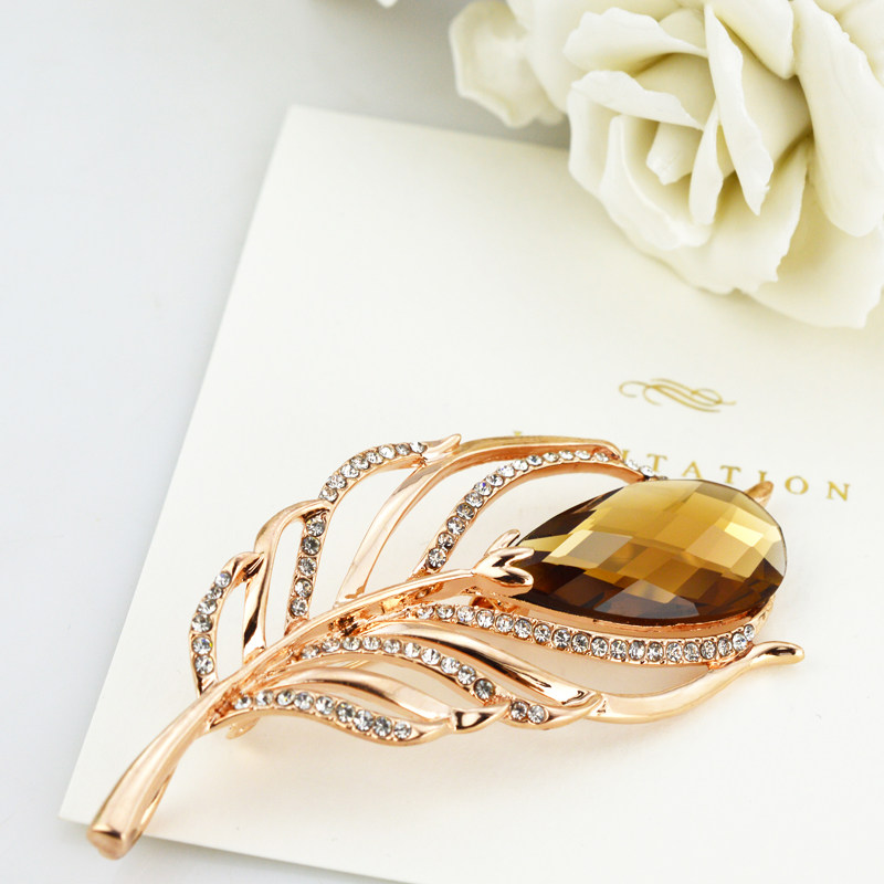 Broche femme en cristal artificiel - Ref 1172168 Image 1