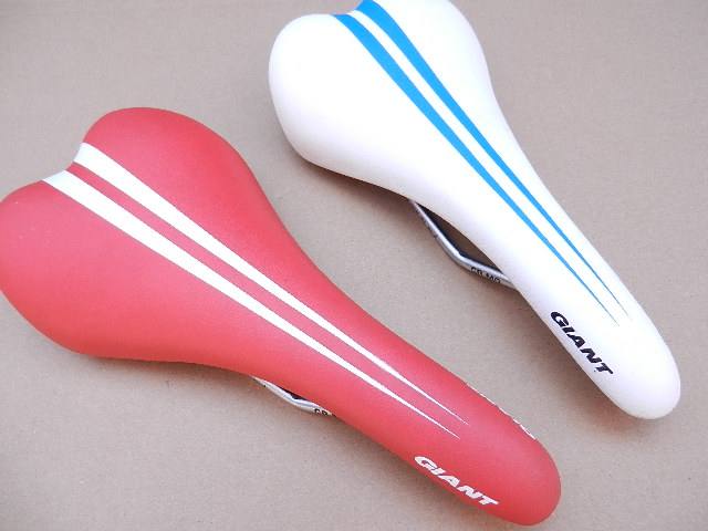 Selle de vélo cyclisme sur route GIANT - Ref 2344972 Image 1