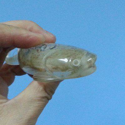 内画鼻烟壶：水晶鱼造型，极具古朴风味，少见稀罕，高档收藏品。