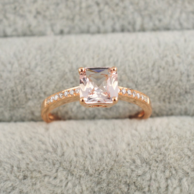【顾客定制展示】18K玫瑰金 0.85ct 天然摩根石 钻石 戒指