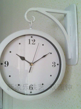 实物拍摄 白色简约双面挂钟 静音时尚时钟 双面钟