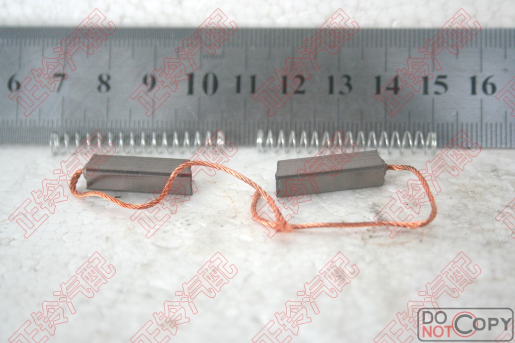 发电机碳刷 五十铃 庆铃 100P 600P 凯运 顺达 二代 竞技者 皮卡