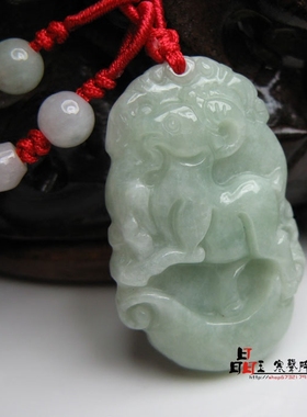 天然翡翠玉羊十二生肖牌吊坠项坠马羊六合吉祥物