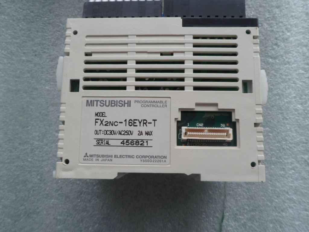 三菱PLC.可编程控制模块扩展；FX2NC-16EYR-T..95成新。