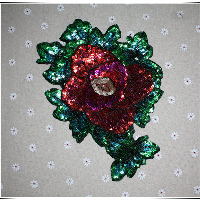 亮片立体红花绿叶t恤搭配手工diy