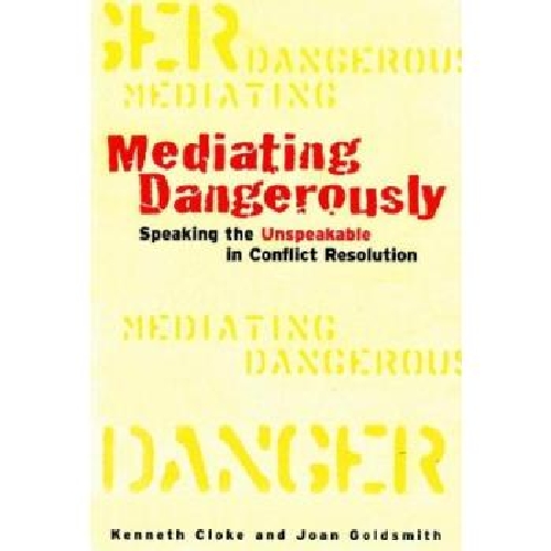 【预订】Mediating Dangerously-封面