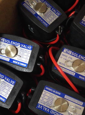 议价V2E1 03 10 V2E10310 V2E103 10  YCT 电磁阀气动元件