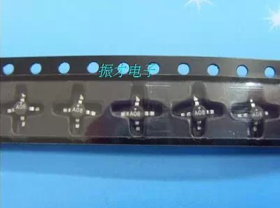 DC-8 GHz MMIC放大器SNA-186 丝印S1  SMT86  十字架