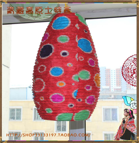 印度工匠手工制作，细钢丝穿钉，稳固扎实以特有的植物染料扎染着色，印染极富民族特色为你温暖的家增添一份异域风情