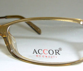 进口ACCOR正品镶水钻眼镜架板材框金属脚女士镜方形小框茶潮款轻