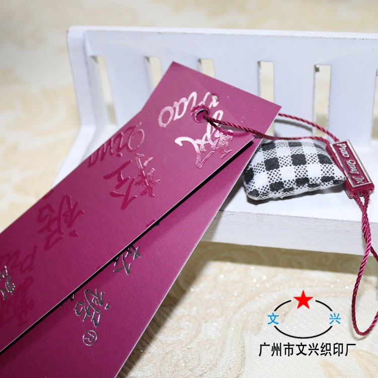 UV光油吊牌服装合格证十年厂家图片