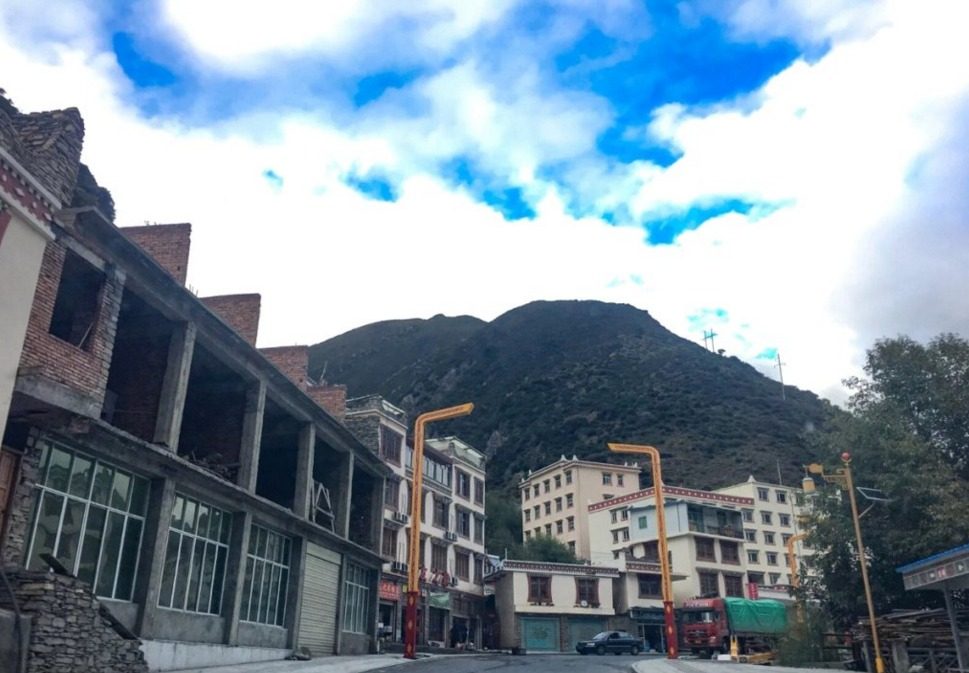 Siguniangshan Crystal Bay Resorts air conditioner Standard Roomin the Cheap Hotels/Inn features/Apartment Hostel , Hotel Inn  category - from Buy2taobao.com to provide professional Taobao agent buy service