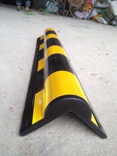 橡胶圆角护角 停车场反光警示条护墙角胶 反光墙角防撞胶条保护器