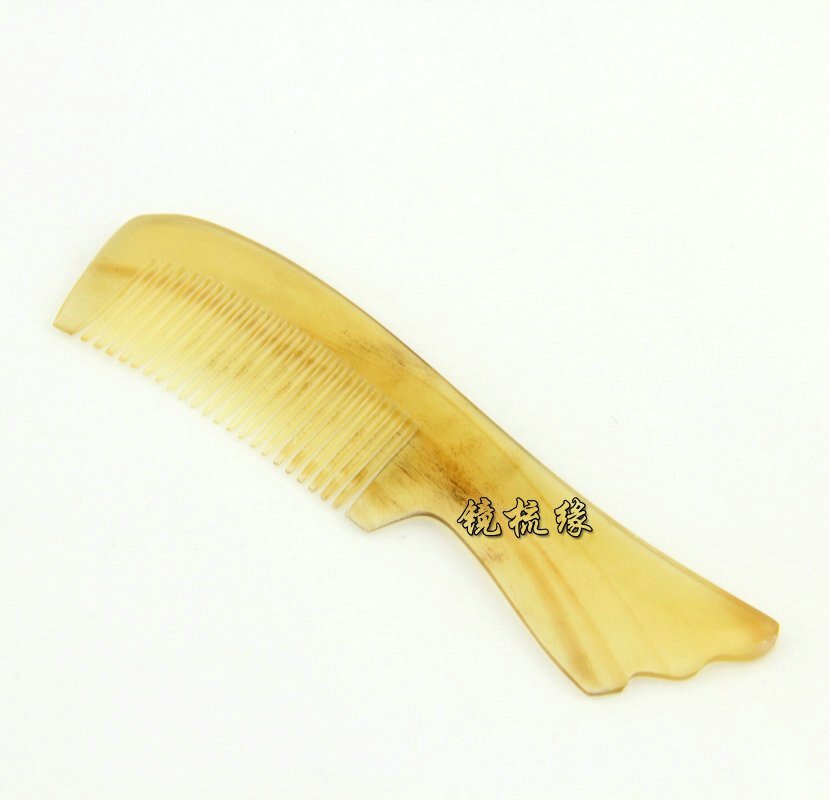 天然黄牛角梳子长发烫发梳 防静电梳 保健按摩梳 鱼尾柄 17cm