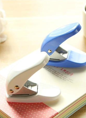 原装得力0111单孔打孔机打洞机学生文具可打10张纸打孔器孔径6mm