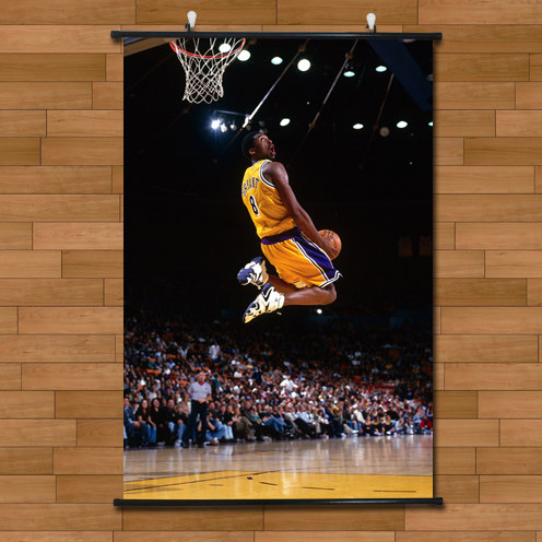 湖人队8号科比年轻飞身投篮海报挂轴画有框画酒吧卧室装饰画壁画