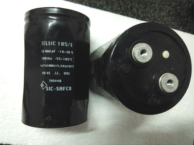 法国 SIC SAFCO LL长寿命系列 100v 10000uf 螺丝脚发烧滤波电容