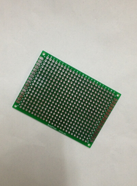 万能板 5cmX7cm  厚度1.6mm  双面玻纤 喷锡绿油 5X7万用板 PCB板