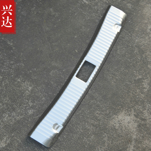 适用于2012-16款长安逸动专用不锈钢后备箱踏板 EADO内置后护板