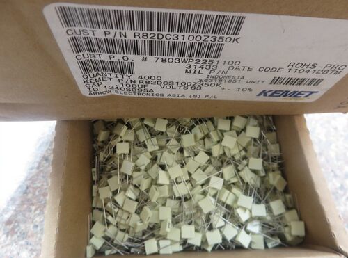 1000只=170元 AV R82 0.1uF/63V（100nF 104）薄膜电容器 104/63V