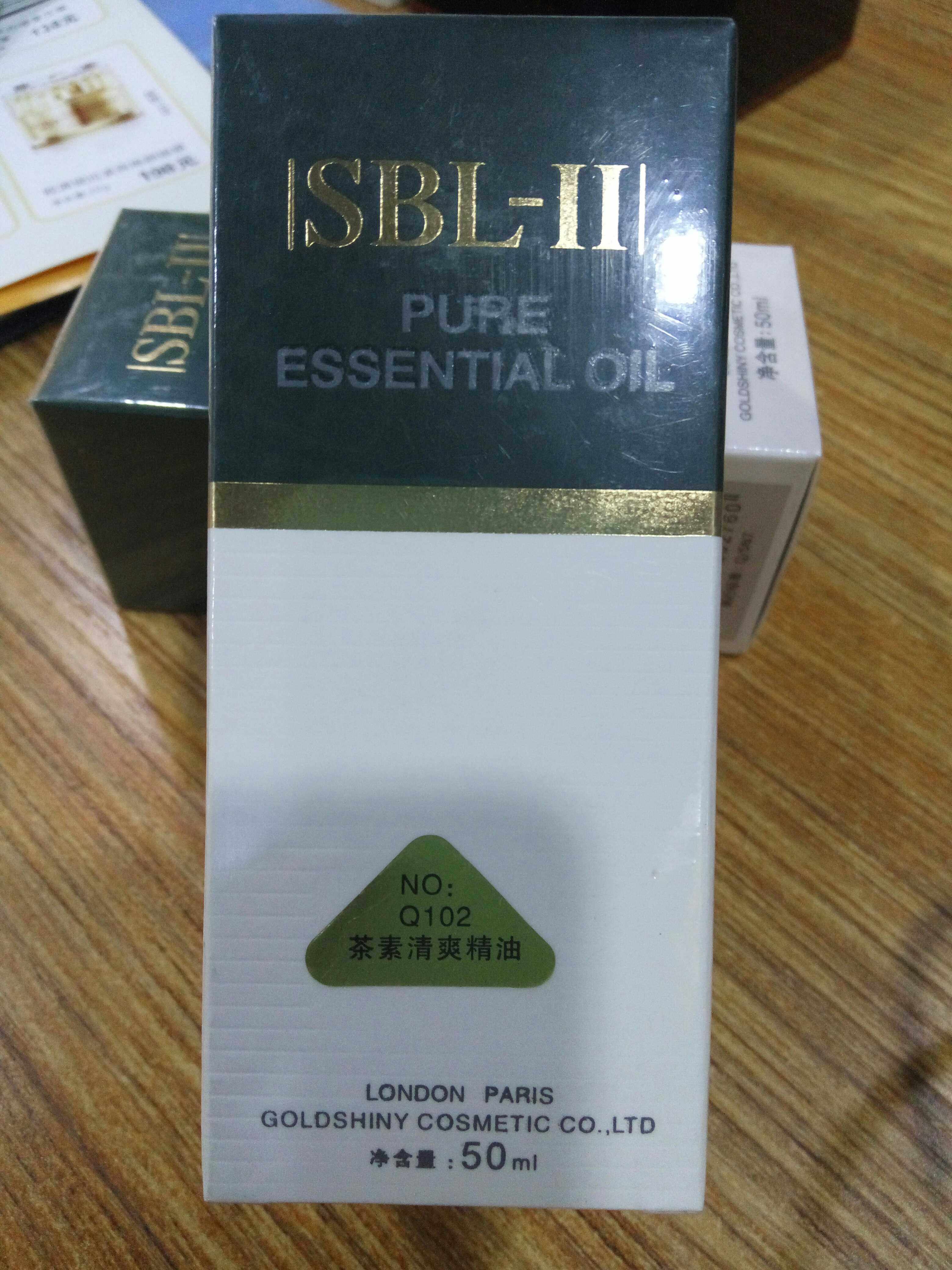 莎芭纤妮茶素清爽精油q102净化控油,避免暗疮减少细菌